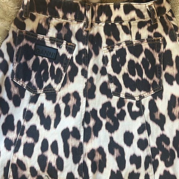 Ganni 100% Cotton Leopard Print Denim Skirt - Picture 3 of 11